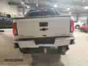 2017 Chevrolet Silverado 1500 LTZ z VIN 3GCUKSEJ6HG169441, wystawiony jako Copart lot #61245275 z przebiegiem 56 906 mil mil oraz Szkoda całkowita • Salvage title. Historia ofert i sprzedaży dostępna na DreamBid. Obrazek 6.