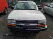 2000 Chevrolet S-10 с VIN 1GCCS1446YK183642, выставлен на аукционе Copart как лот 64385155 с пробегом Не указан миль и Списание • Salvage title. История ставок и продаж доступна на DreamBid. Изображение 5.