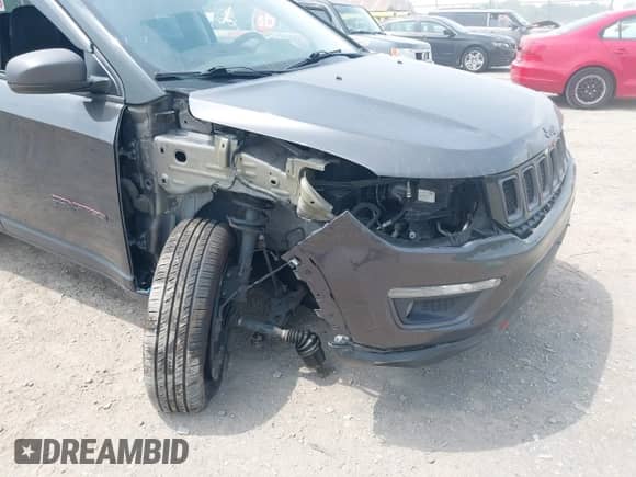 2018 Jeep Compass Trailhawk z VIN 3C4NJDDBXJT198919, wystawiony jako IAAI lot #42685470 z przebiegiem 139 764 mil mil oraz . Historia ofert i sprzedaży dostępna na DreamBid. Obrazek 6.