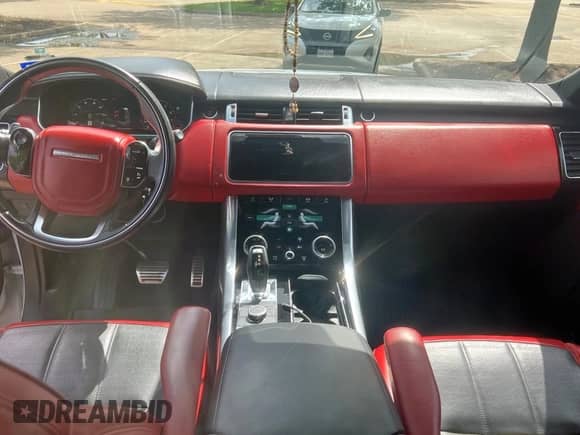 2018 Land Rover Range Rover Sport HSE Dynamic with VIN SALWV2SV3JA698608, listed as a Copart auction lot 61170055 with 44,784 mi miles and Clean title. Bid and sale history available at DreamBid. Image 9.