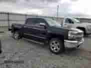 2016 Chevrolet Silverado 1500 LTZ z VIN 3GCUKSEC0GG360689, wystawiony jako Copart lot #71405835 z przebiegiem 97 557 mil mil oraz Szkoda całkowita • Salvage title. Historia ofert i sprzedaży dostępna na DreamBid. Obrazek 4.