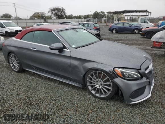 2017 Mercedes-Benz C 300 с VIN WDDWK4JB7HF425161, выставлен на аукционе Copart как лот 44369885 с пробегом 90 231 миль миль и Списание • Salvage title. История ставок и продаж доступна на DreamBid. Изображение 4.