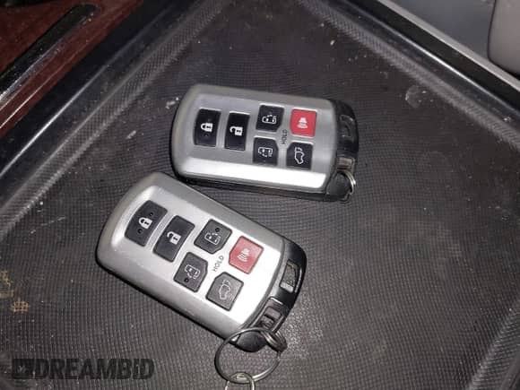 2013 Toyota Sienna XLE AAS with VIN 5TDYK3DC4DS357154, listed as a IAAI auction lot 41545099 with 168,378 mi miles and . Bid and sale history available at DreamBid. Image 11.