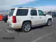 2010 Chevrolet Tahoe LTZ z VIN 1GNUCCE03AR238688, wystawiony jako IAAI lot #41775032 z przebiegiem 215 614 mil mil oraz . Historia ofert i sprzedaży dostępna na DreamBid. Obrazek 4.