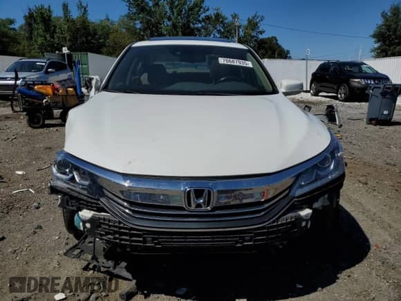 2017 Honda Accord EX-L with VIN 1HGCR2F99HA238473, listed as a Copart auction lot 70687935 with Not provided miles and Salvage title. Bid and sale history available at DreamBid. Image 5.