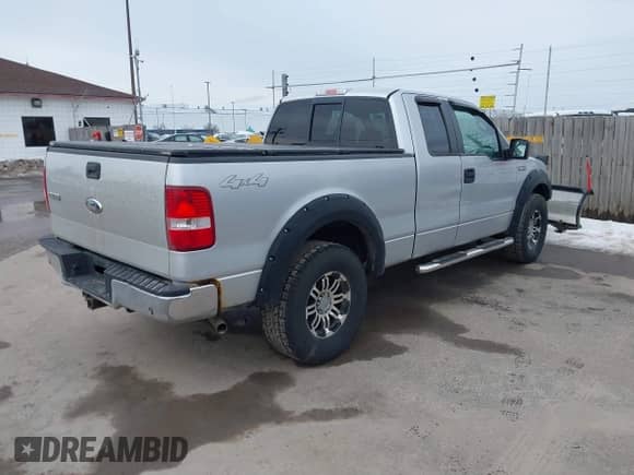 2007 Ford F-150 XLT with VIN 1FTPX14VX7FB25438, listed as a IAAI auction lot 41673899 with 155,808 mi miles and . Bid and sale history available at DreamBid. Image 4.