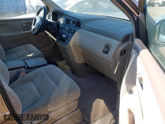 2004 Honda Odyssey EX с VIN 5FNRL18614B072653, выставлен на аукционе IAAI как лот 43554826 с пробегом 138 649 миль миль и . История ставок и продаж доступна на DreamBid. Изображение 5.