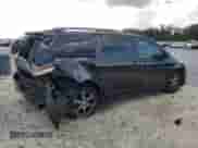 2017 Toyota Sienna SE z VIN 5TDXZ3DC4HS807303, wystawiony jako Copart lot #85186705 z przebiegiem 113 782 mil mil oraz Szkoda całkowita • Salvage title. Historia ofert i sprzedaży dostępna na DreamBid. Obrazek 3.