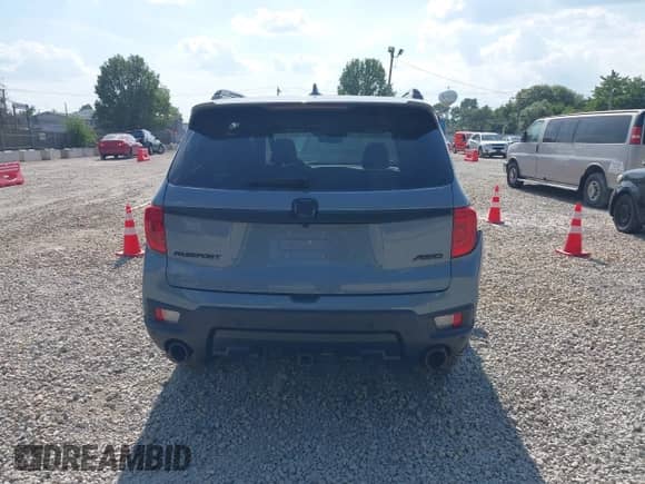 2022 Honda Passport EX-L with VIN 5FNYF8H59NB004976, listed as a IAAI auction lot 42656310 with Not provided miles and . Bid and sale history available at DreamBid. Image 15.