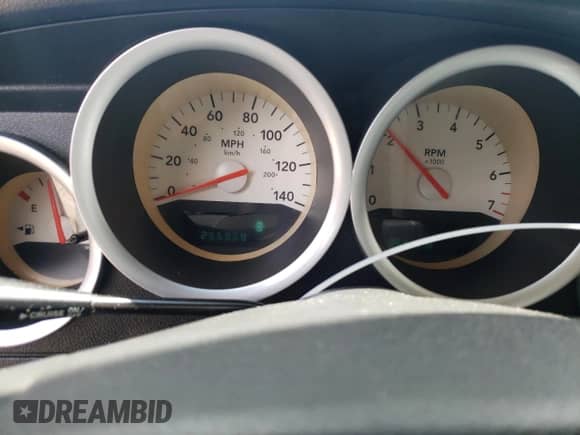 2006 Dodge Magnum with VIN 2D4FV47V76H354996, listed as a Copart auction lot 63736045 with 255,959 mi miles and Salvage title. Bid and sale history available at DreamBid. Image 9.
