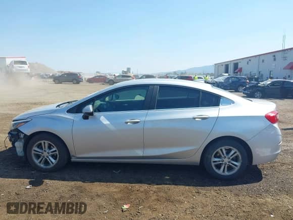 2017 Chevrolet Cruze LT with VIN 1G1BE5SM2H7102483, listed as a IAAI auction lot 43056865 with 151,767 mi miles and . Bid and sale history available at DreamBid. Image 14.