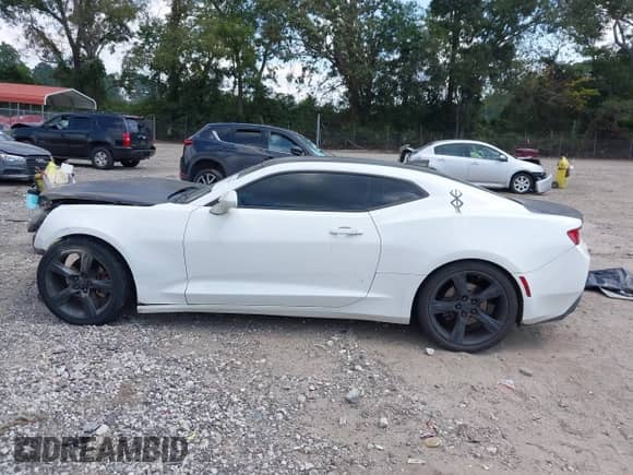 2017 Chevrolet Camaro 1LT с VIN 1G1FB1RS5H0182927, выставлен на аукционе IAAI как лот 43153459 с пробегом 184 045 миль миль и . История ставок и продаж доступна на DreamBid. Изображение 14.