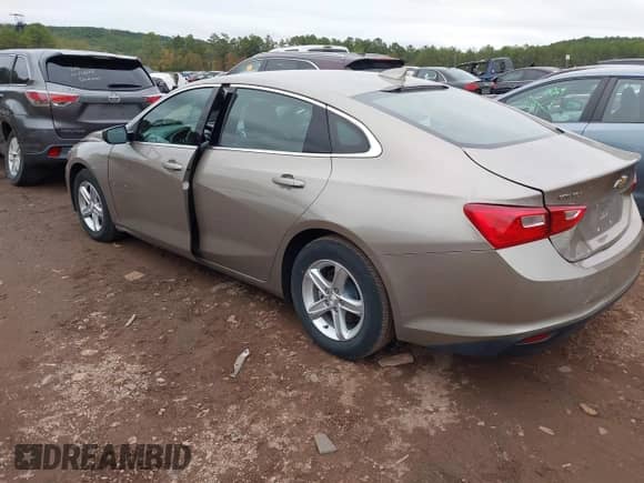 2024 Chevrolet Malibu LT с VIN 1G1ZD5ST2RF106825, выставлен на аукционе IAAI как лот 43566683 с пробегом 49 797 миль миль и . История ставок и продаж доступна на DreamBid. Изображение 3.