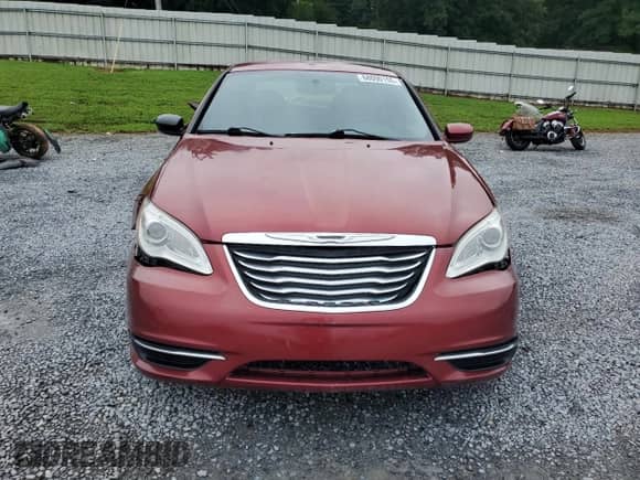 2014 Chrysler 200 LX с VIN 1C3CCBAG3EN103648, выставлен на аукционе Copart как лот 68090155 с пробегом 177 224 миль миль и Списание • Salvage title. История ставок и продаж доступна на DreamBid. Изображение 5.