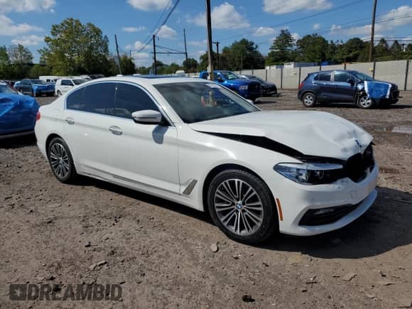 2018 BMW 5 Series 530i xDrive с VIN WBAJA7C52JG909395, выставлен на аукционе Copart как лот 81827985 с пробегом 74 867 миль миль и Списание • Salvage title. История ставок и продаж доступна на DreamBid. Изображение 4.