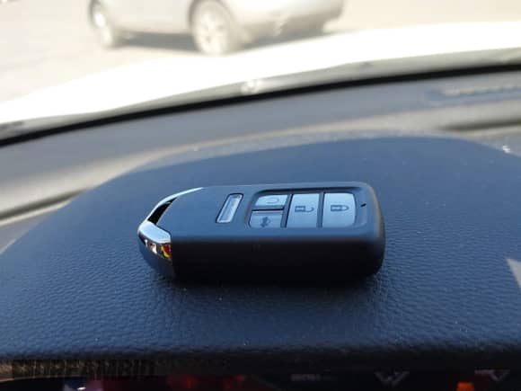 2018 Honda Accord EX z VIN 1HGCV1F42JA229226, wystawiony jako IAAI lot #41833944 z przebiegiem 82 961 mil mil oraz . Historia ofert i sprzedaży dostępna na DreamBid. Obrazek 11.