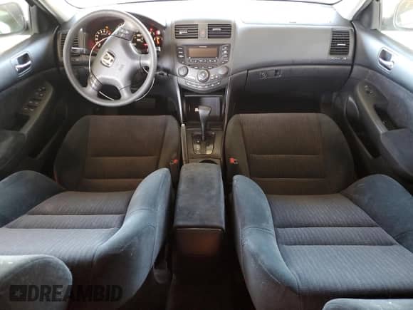 2003 Honda Accord LX с VIN 1HGCM66363A034076, выставлен на аукционе Copart как лот 69822335 с пробегом 98 688 миль миль и Списание • Salvage title. История ставок и продаж доступна на DreamBid. Изображение 8.