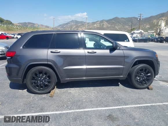 2017 Jeep Grand Cherokee 75th Anniversary с VIN 1C4RJEAG4HC816457, выставлен на аукционе IAAI как лот 42269608 с пробегом 68 593 миль миль и . История ставок и продаж доступна на DreamBid. Изображение 13.