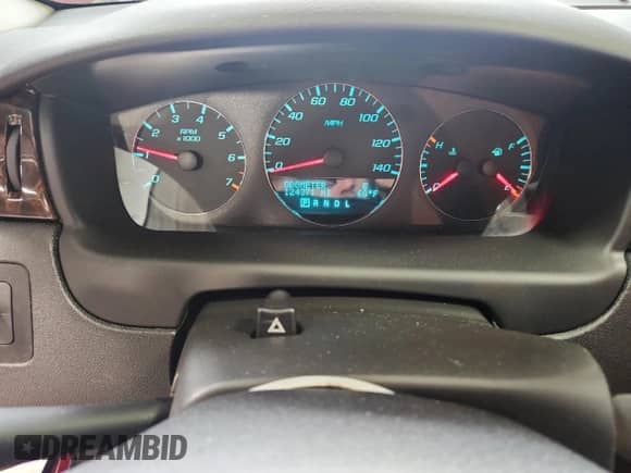 2015 Chevrolet Impala LT with VIN 2G1WB5E33F1162618, listed as a Copart auction lot 81429325 with 124,371 mi miles and Clean title. Bid and sale history available at DreamBid. Image 9.