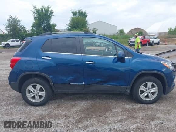 2019 Chevrolet Trax LT with VIN 3GNCJPSBXKL388613, listed as a IAAI auction lot 42959477 with 85,406 mi miles and . Bid and sale history available at DreamBid. Image 13.