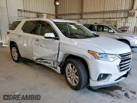 2020 Chevrolet Traverse High Country with VIN 1GNERNKW1LJ156810, listed as a Copart auction lot 67424325 with 83,552 mi miles and Salvage title. Bid and sale history available at DreamBid. Image 4.