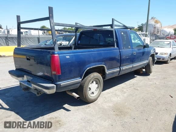 1998 GMC Sierra 1500 с VIN 1GTEC19R4WR504589, выставлен на аукционе IAAI как лот 42911323 с пробегом 205 671 миль миль и . История ставок и продаж доступна на DreamBid. Изображение 4.