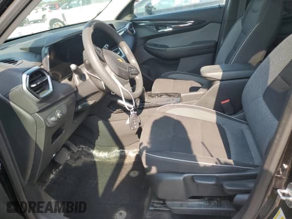 2024 Chevrolet TrailBlazer LT with VIN KL79MPSL2RB076247, listed as a Copart auction lot 68191915 with 61,728 mi miles and Non repairable. Bid and sale history available at DreamBid. Image 7.