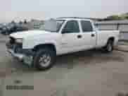 2004 Chevrolet Silverado 2500HD LS z VIN 1GCHK23U04F194278, wystawiony jako Copart lot #83757055 z przebiegiem 261 583 mil mil oraz Czysty tytuł • Clean title. Historia ofert i sprzedaży dostępna na DreamBid. Obrazek 1.