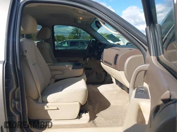 2012 GMC Sierra 1500 SLE with VIN 3GTP1VE01CG190392, listed as a IAAI auction lot 43512862 with 198,177 mi miles and . Bid and sale history available at DreamBid. Image 5.