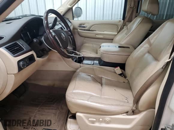 2007 Cadillac Escalade ESV с VIN 1GYFK66887R260456, выставлен на аукционе Copart как лот 81927235 с пробегом 220 524 миль миль и Чистый • Clean title. История ставок и продаж доступна на DreamBid. Изображение 7.