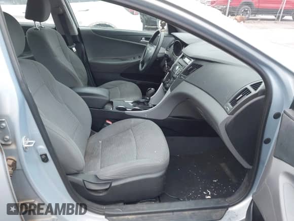 2013 Hyundai Sonata GLS with VIN 5NPEB4ACXDH678117, listed as a IAAI auction lot 43527483 with 123,516 mi miles and . Bid and sale history available at DreamBid. Image 5.