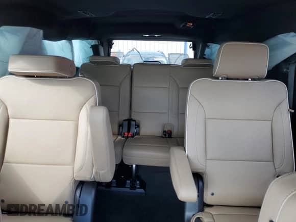 2024 Chevrolet Suburban Premier с VIN 1GNSKFKD0RR332736, выставлен на аукционе Copart как лот 75456244 с пробегом 297 миль миль и Списание • Salvage title. История ставок и продаж доступна на DreamBid. Изображение 10.