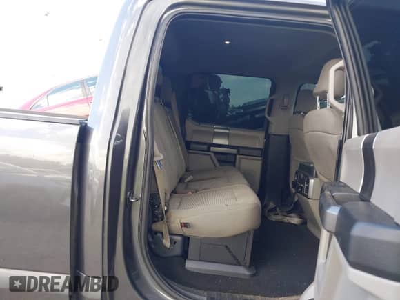 2019 Ford F-250 XL with VIN 1FT7W2BT7KEE03043, listed as a IAAI auction lot 43128632 with 178,854 mi miles and . Bid and sale history available at DreamBid. Image 8.