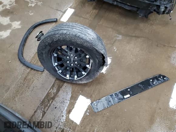 2024 Chevrolet Traverse AWD Z71 с VIN 1GNEVJKSXRJ170375, выставлен на аукционе Copart как лот 70472545 с пробегом 15 845 миль миль и На запчасти • Non repairable. История ставок и продаж доступна на DreamBid. Изображение 13.