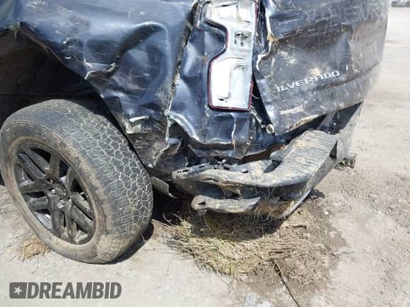 2023 Chevrolet Silverado 1500 RST with VIN 2GCUDEEDXP1151506, listed as a IAAI auction lot 42046652 with Not provided miles and . Bid and sale history available at DreamBid. Image 6.