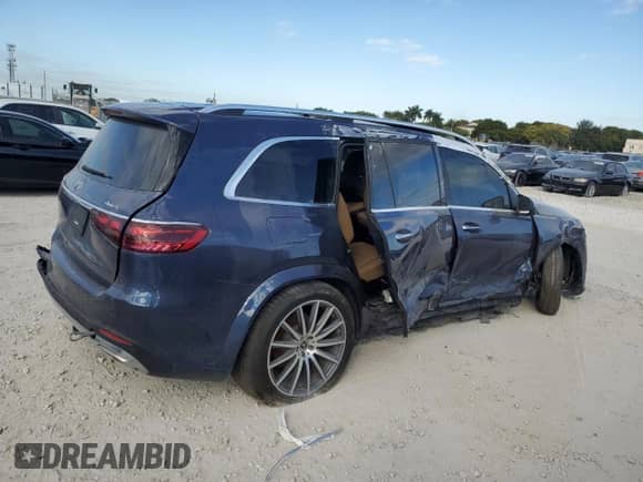 2024 Mercedes-Benz GLS 580 z VIN 4JGFF8FE0RB065082, wystawiony jako Copart lot #87834325 z przebiegiem 26 705 mil mil oraz Czysty tytuł • Clean title. Historia ofert i sprzedaży dostępna na DreamBid. Obrazek 3.