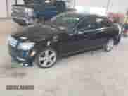 2011 Mercedes-Benz C 300 Sport z VIN WDDGF8BB8BF531723, wystawiony jako IAAI lot #42970166 z przebiegiem 137 077 mil mil oraz . Historia ofert i sprzedaży dostępna na DreamBid. Obrazek 2.