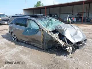 2016 Kia Sorento SXL z VIN 5XYPK4A53GG187121, wystawiony jako IAAI lot #42540017 z przebiegiem 153 293 mil mil oraz . Historia ofert i sprzedaży dostępna na DreamBid. Obrazek 1.