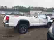 2018 Toyota Tacoma SR5 z VIN 5TFSZ5AN9JX161137, wystawiony jako IAAI lot #42857176 z przebiegiem Nie podano mil oraz . Historia ofert i sprzedaży dostępna na DreamBid. Obrazek 13.