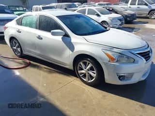 2015 Nissan Altima 2.5 with VIN 1N4AL3AP7FC471701, listed as a IAAI auction lot 43429323 with 133,243 mi miles and . Bid and sale history available at DreamBid. Image 1.