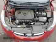 2011 Hyundai Elantra GLS z VIN KMHDH4AE4BU100640, wystawiony jako Copart lot #85005775 z przebiegiem 40 336 mil mil oraz Czysty tytuł • Clean title. Historia ofert i sprzedaży dostępna na DreamBid. Obrazek 11.