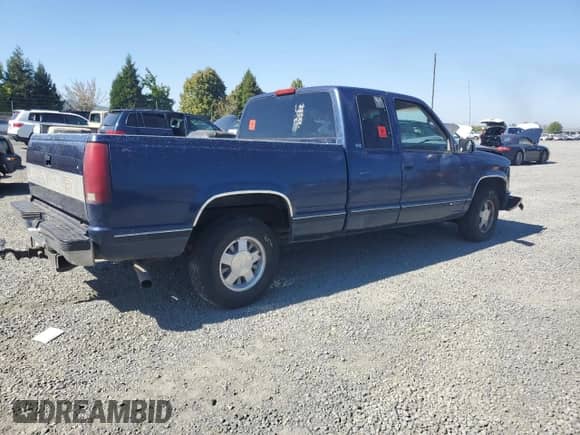1996 Chevrolet Silverado 1500 with VIN 2GCEC19M4T1184750, listed as a Copart auction lot 83863255 with 257,892 mi miles and Salvage title. Bid and sale history available at DreamBid. Image 3.