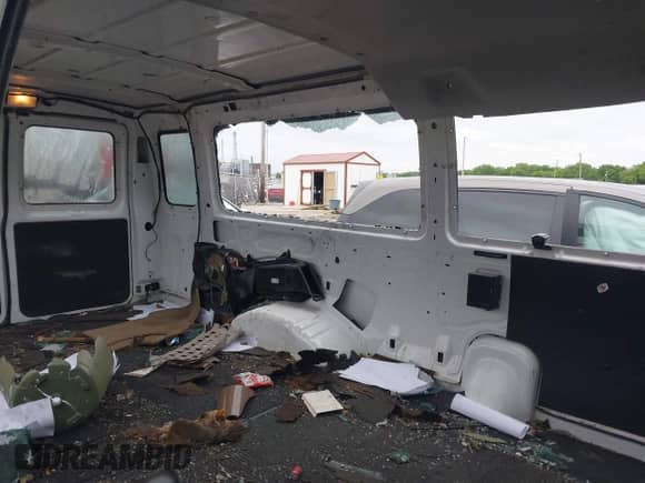 2008 Ford Econoline Cargo Commercial with VIN 1FTSS34L58DB04108, listed as a IAAI auction lot 42305987 with 64,717 mi miles and . Bid and sale history available at DreamBid. Image 8.