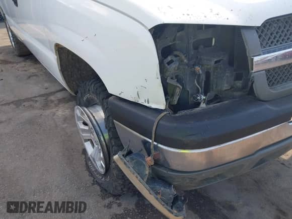 2005 Chevrolet Silverado 1500 LS z VIN 2GCEC19V951364379, wystawiony jako IAAI lot #43260409 z przebiegiem 160 813 mil mil oraz . Historia ofert i sprzedaży dostępna na DreamBid. Obrazek 6.