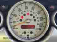 2005 MINI Hardtop с VIN WMWRC335X5TK61260, выставлен на аукционе IAAI как лот 43364075 с пробегом 64 999 миль миль и . История ставок и продаж доступна на DreamBid. Изображение 7.