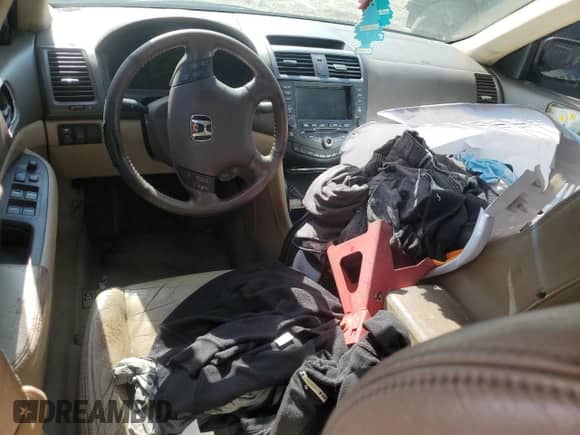 2005 Honda Accord EX-L с VIN 1HGCM66845A043180, выставлен на аукционе Copart как лот 71677145 с пробегом 220 405 миль миль и Списание • Salvage title. История ставок и продаж доступна на DreamBid. Изображение 8.