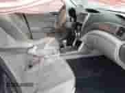 2011 Subaru Forester X Limited z VIN JF2SHAFC8BH752012, wystawiony jako IAAI lot #41613174 z przebiegiem 86 251 mil mil oraz . Historia ofert i sprzedaży dostępna na DreamBid. Obrazek 5.