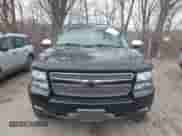 2008 Chevrolet Suburban 2LT z VIN 3GNFK16388G160010, wystawiony jako IAAI lot #41153614 z przebiegiem 209 870 mil mil oraz . Historia ofert i sprzedaży dostępna na DreamBid. Obrazek 12.
