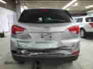 2011 Hyundai Tucson GLS z VIN KM8JU3AC5BU174947, wystawiony jako Copart lot #81733185 z przebiegiem 236 679 mil mil oraz Szkoda całkowita • Salvage title. Historia ofert i sprzedaży dostępna na DreamBid. Obrazek 6.