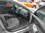 2017 Chevrolet Impala LS z VIN 2G11X5SA5H9183246, wystawiony jako IAAI lot #42567181 z przebiegiem 201 418 mil mil oraz . Historia ofert i sprzedaży dostępna na DreamBid. Obrazek 5.